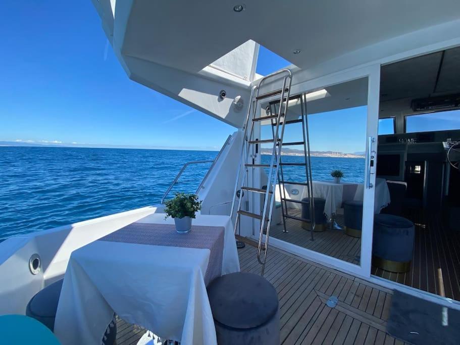 Barco Muy Romantico Con Parking! Sant Adrià de Besòs Exterior foto