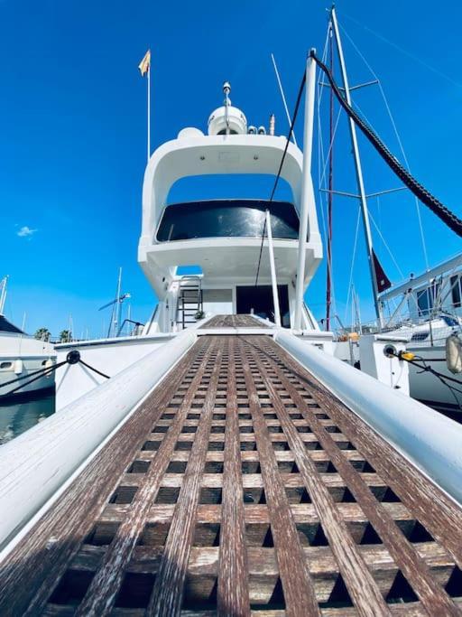 Barco Muy Romantico Con Parking! Sant Adrià de Besòs Exterior foto